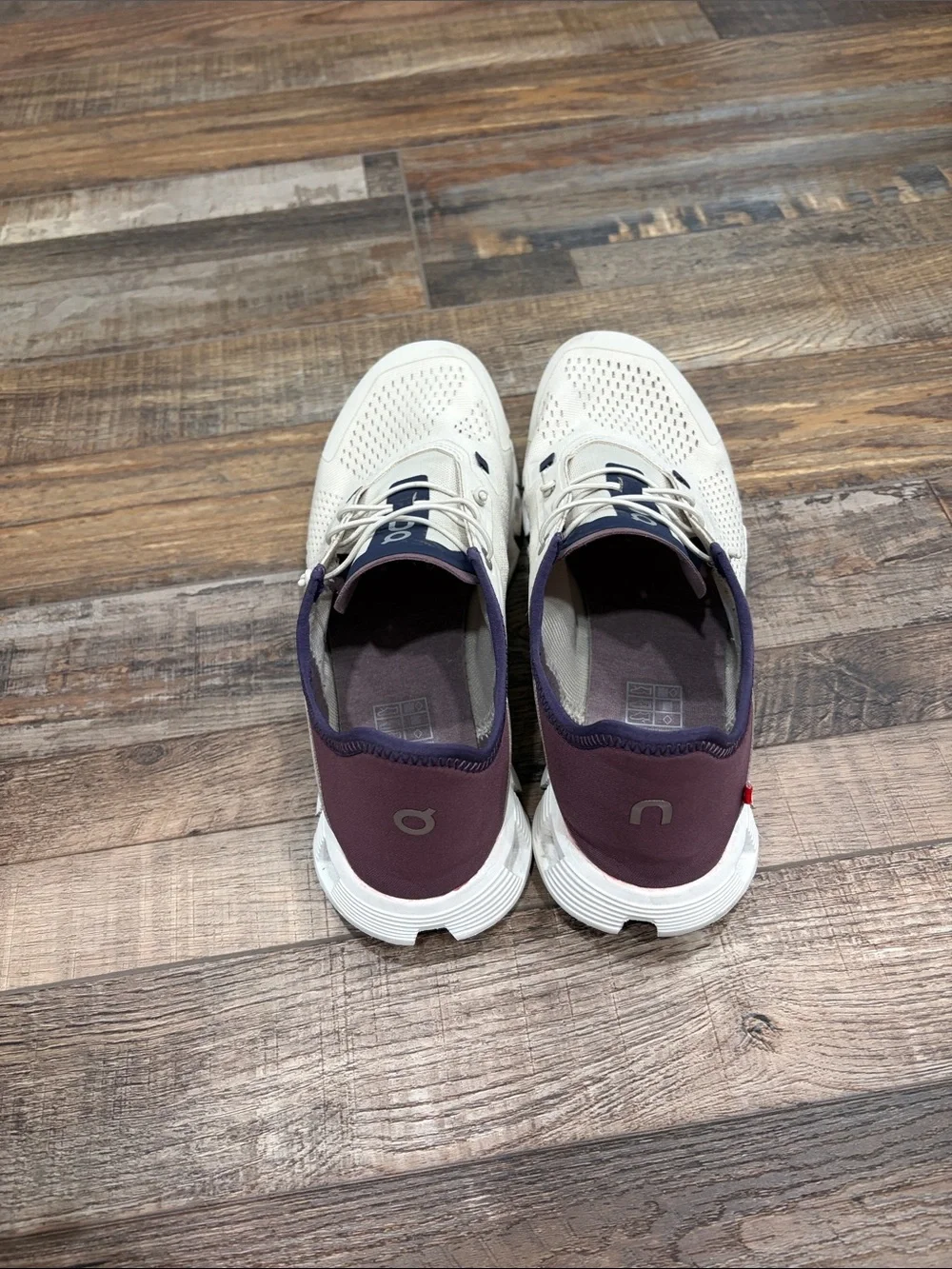 On Running Women's Sneakers in Cream and Navy Accent